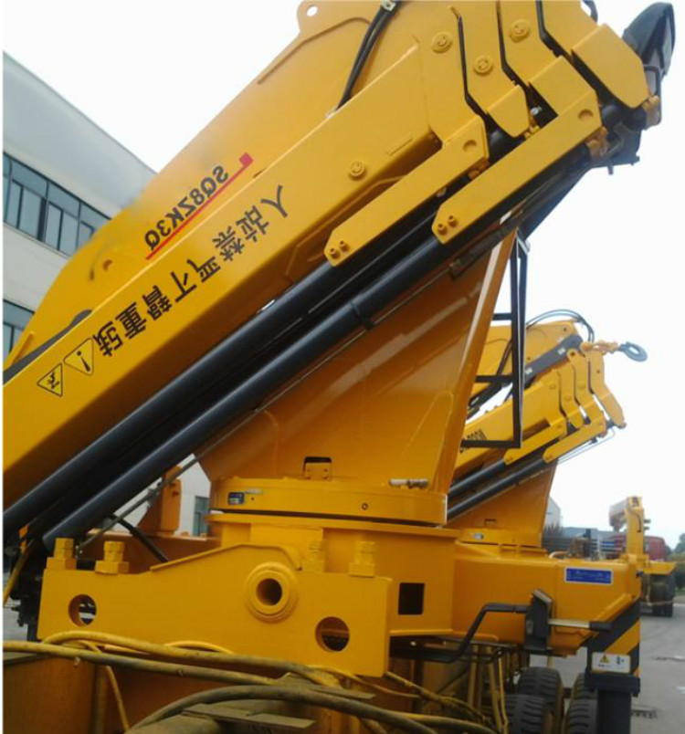 XCMG original manufacturer SQ4ZK2 4 ton small crane truck mounted folding crane for sale